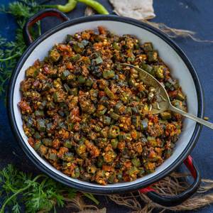 Crispy Bhindi Dry Fry Sabzi