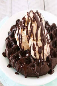 Belgian Chocolate Milk Waffle + 150ml Icecream