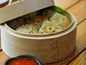 Veg Momos [8 Pieces]