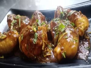 Chicken Manchurian Momos [6 Pieces]