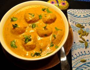 Dum Aloo Banarasi