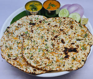 Kulcha Curry [2pcs]