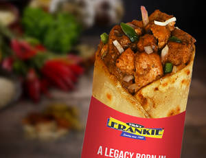 Chettinad Chicken Frankie Roll