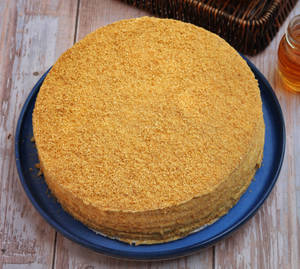 Hive Honey Cake 1 Kg