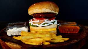 Veg Mayo Burger With French Fries [Regular]