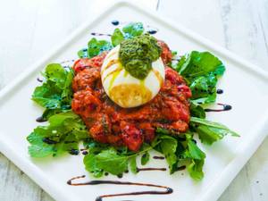 Burrata Salad (Nuts)