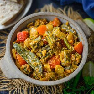 Bhindi Do Pyaaza 