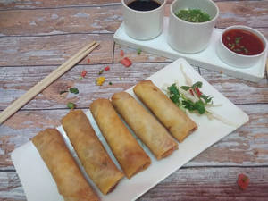 Paneer And Corn Spring Roll