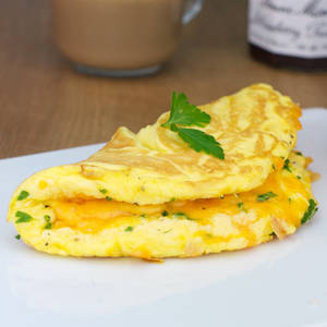 Cheese Omelete (2 Eggs) + 2 Butter Toast