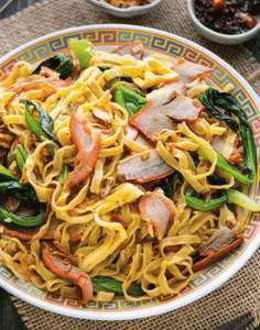 Roast Pork Flat Jhad Thai Noodles [Thai Style]