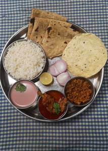Chicken Thali .