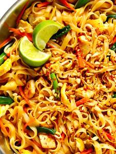 Thai Jhad Thai Flat Basil Noodles Veg / Chicken / Prawns