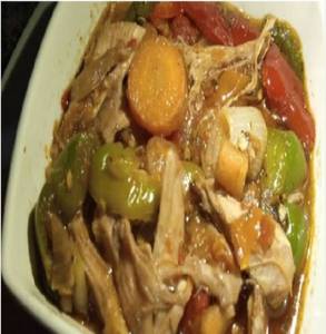 Srededchickeninchoice Of Sauce(red Ngreen Pepper Sauce/hunan Chilly
