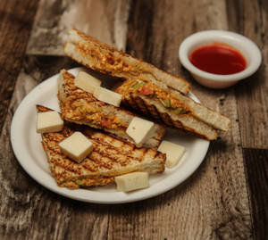 Tandoori Paneer Sandwich
