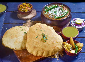 Chole Bhature [2 Bhature]