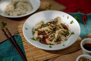 Wontons With Chilli Sauce Veg.