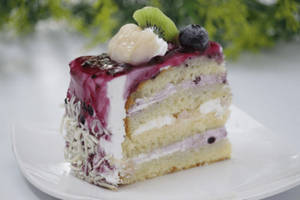 Litchi Blueberry Pastry
