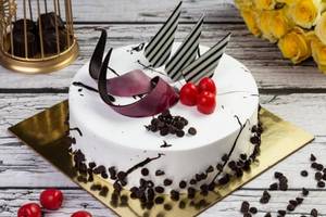 Vanilla Choco Chip Cake