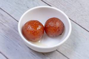 Mini Gulab Jamun [2 Pieces]