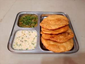 Crispy Kachori (2 Pieces)