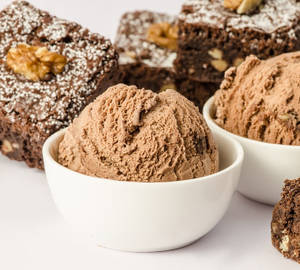 Rich Chocolate Brownie (500 ml Ice cream)