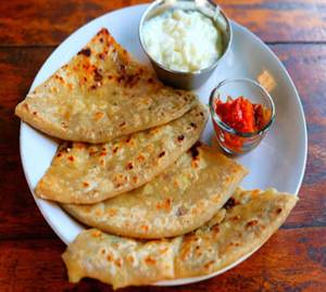 2 Aloo Paratha 