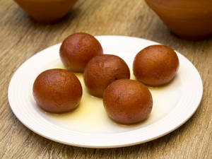 Hot Gulab Jamun (5 Pcs)