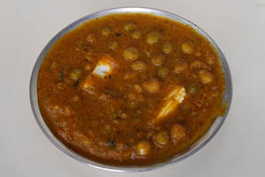 Mattar Paneer