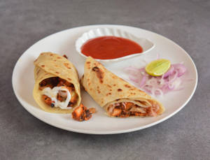 Cheese Chicken Tikka Roll