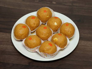 Besan Laddu