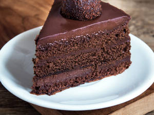 Chocolate Cake (1 Pc)