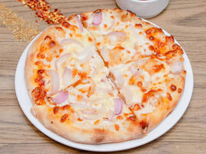 10" One Love Onion Pizza