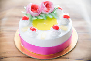 Pineapple Cake (Half kg)