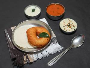 Idli Vada