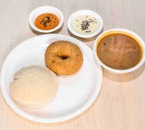 Idli Vada