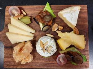 Cheese Platter ( V )