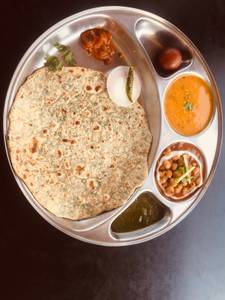 Garlic Paratha Combo