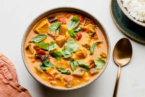 Thai Curry Veg (Serves 2-3)