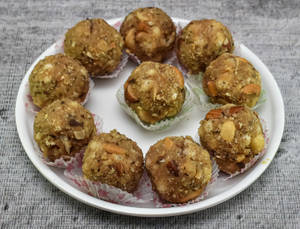 Gond Laddoo (Ghee)