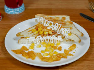 Corn Lays Mayo Sandwich