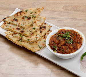 Amritsari Naan with Channa