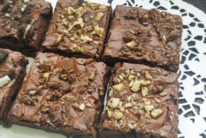 Ferrero Rocher Brownie (eggless)