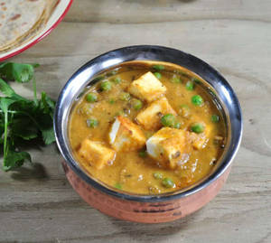 Matar Paneer