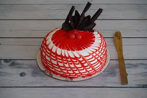 Eggless Strawberry Cake