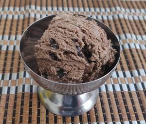 Chocolate Chips Ice Cream