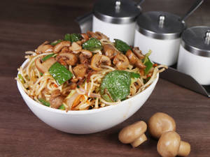 Veg Hakka Noodles