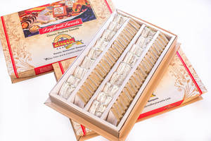 Kaju Burfi + Kaju Pista Roll (800 Gms)