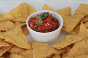 Chips with Salsa Dip