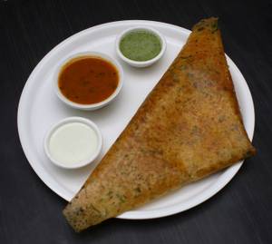 Onion Rava Masala Dosa
