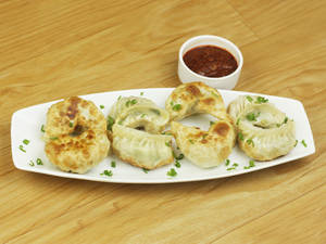 Veg Pan Fried Momos